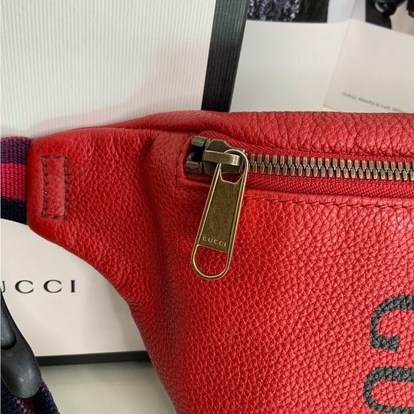 Gucci Red Logo Belt Bag - Picture 4 of 8